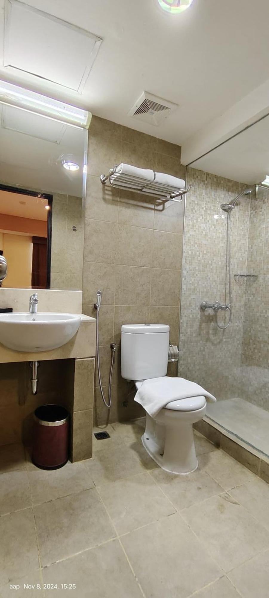 Nemuru Grand Serpong Panunggangah Ngoại thất bức ảnh